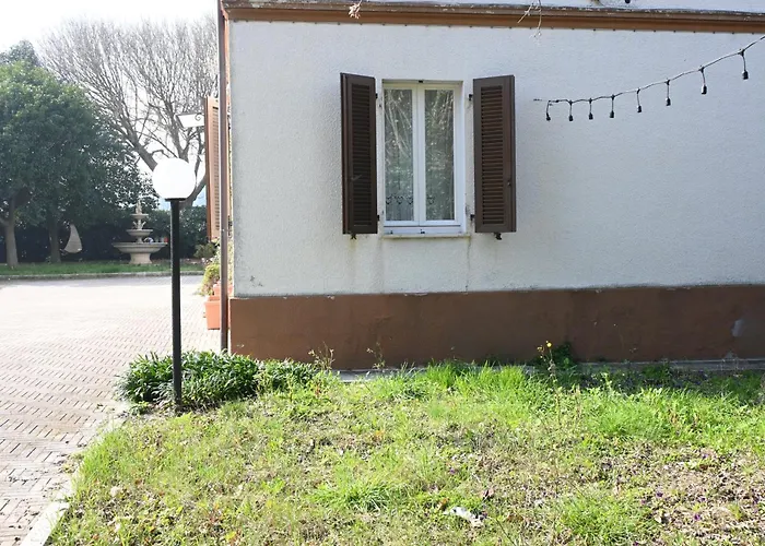 Se224 - Senigallia, Ampio E Luminoso Con Giardino セニガッリア