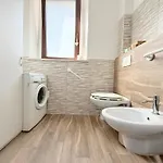 Se224 - Senigallia, Ampio E Luminoso Con Giardino Сенигаллия