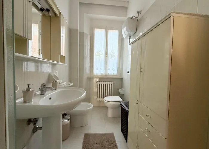 Se224 - Senigallia, Ampio E Luminoso Con Giardino * Senigallia